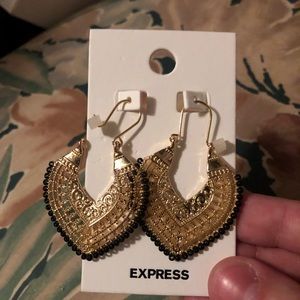 Super cute express earrings